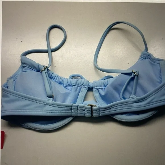 ✨NWT! Light blue shirred underwire bikini top ✨ - Picture 3 of 3
